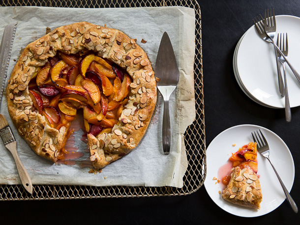 grace parisi fruit pie mise en place